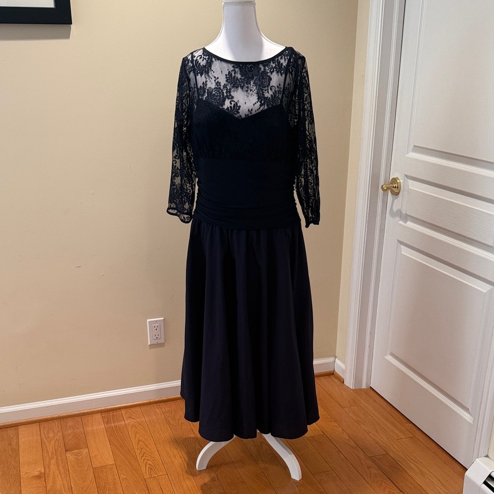 Jessica Howard Elegant Navy Blue Lace Long Sleeve Dress